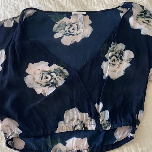 set - Picture 4 of 6